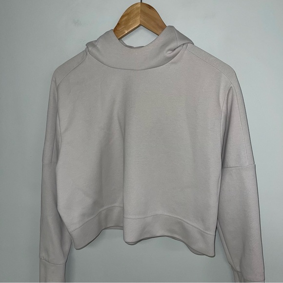 Adidas Hoodie Women's Size Medium  Beige Cropped Relaxed Fit Lightweight Sweater - Picture 4 of 14